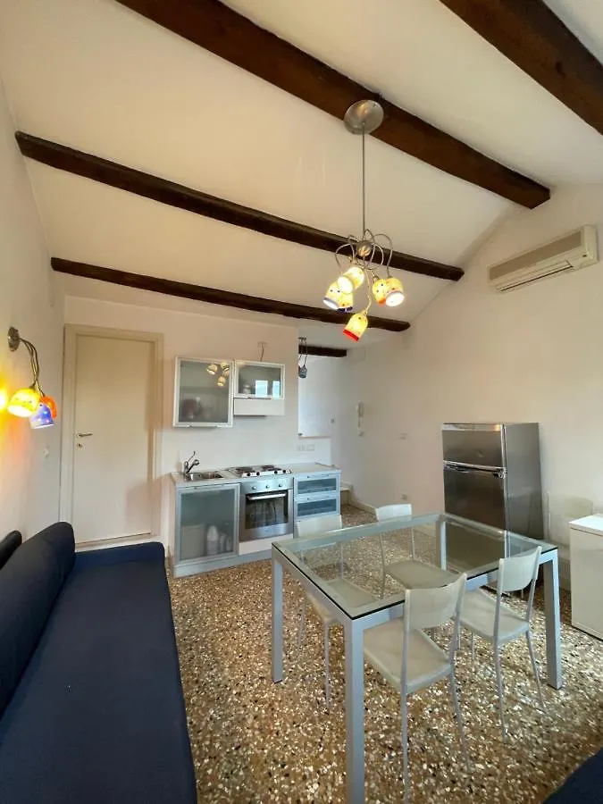 Rooftop Terrace Ovosodo Apartaments #3 Ve - Rialto Venice Italy